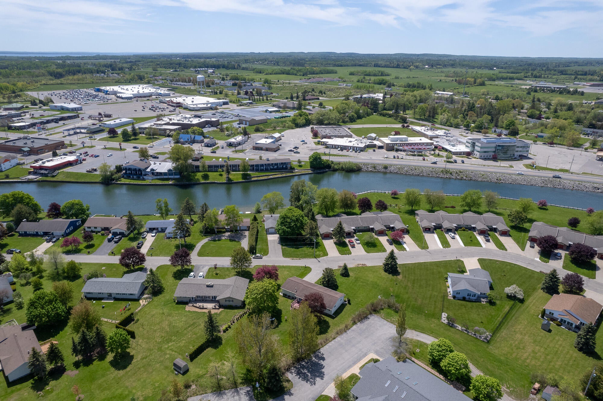 170 Riverside Drive Cheboygan, MI 49721 - Photo 13 of 67 Gallery Image 13