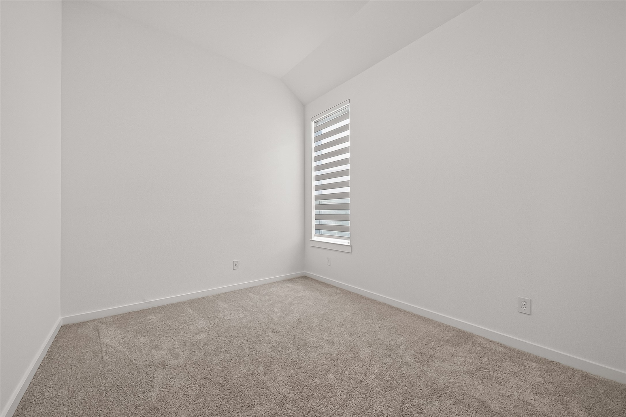 5802 Reef Rdg Drive Manvel, TX 77578 - Photo 32 of 50 Bedroom 3