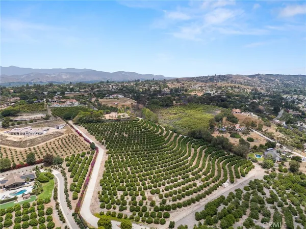 $6,950,000 | 25 Encino Avenue, Camarillo, CA 93010