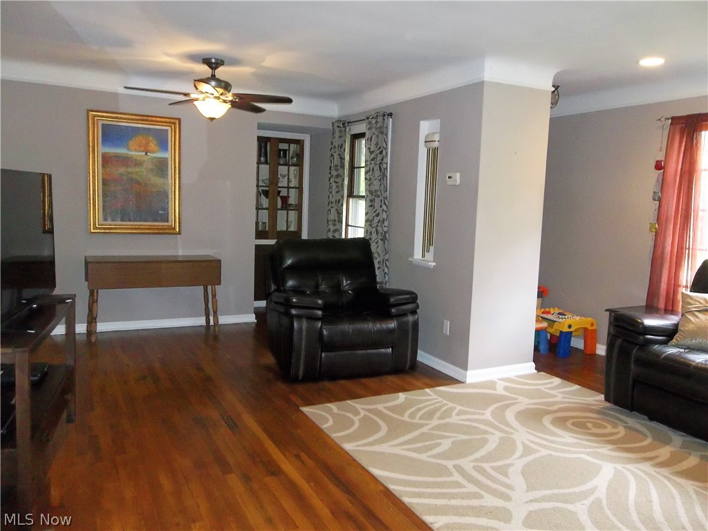 21266 Mastick Road Cleveland, OH 44126 - Photo 10 of 34