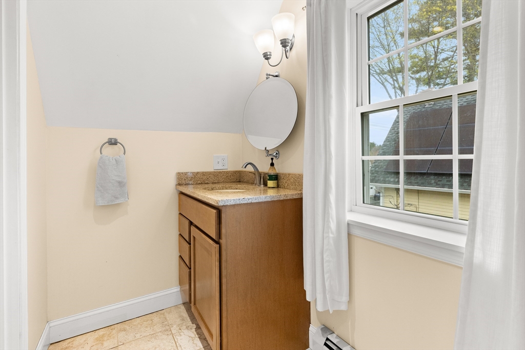 229 Highland Street Hamilton, MA 01982 - Photo 21 of 35