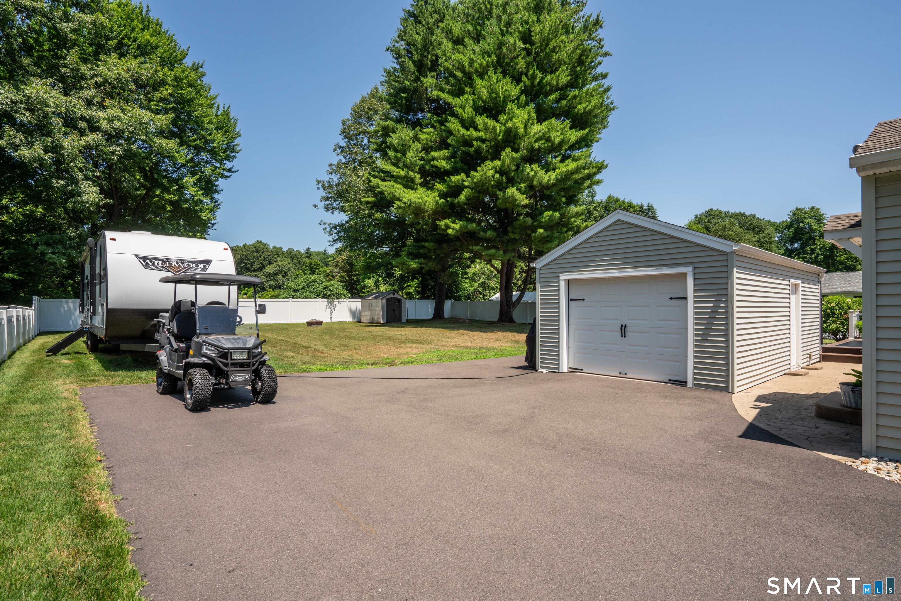355 Burnham Street Manchester, CT 06042 - Photo 37 of 40