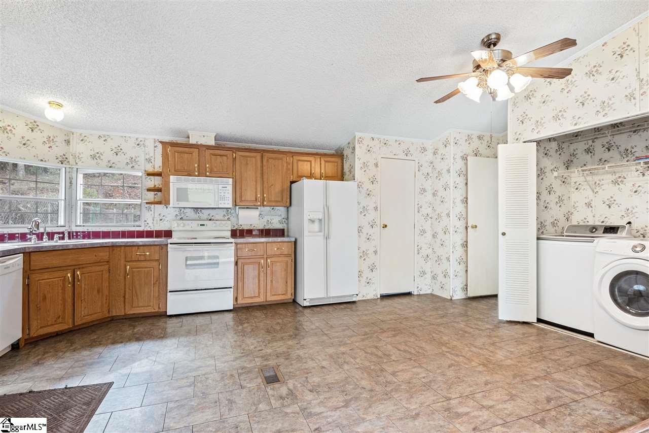 505 Robinson Road Greer, SC 29651 - Photo 19 of 29