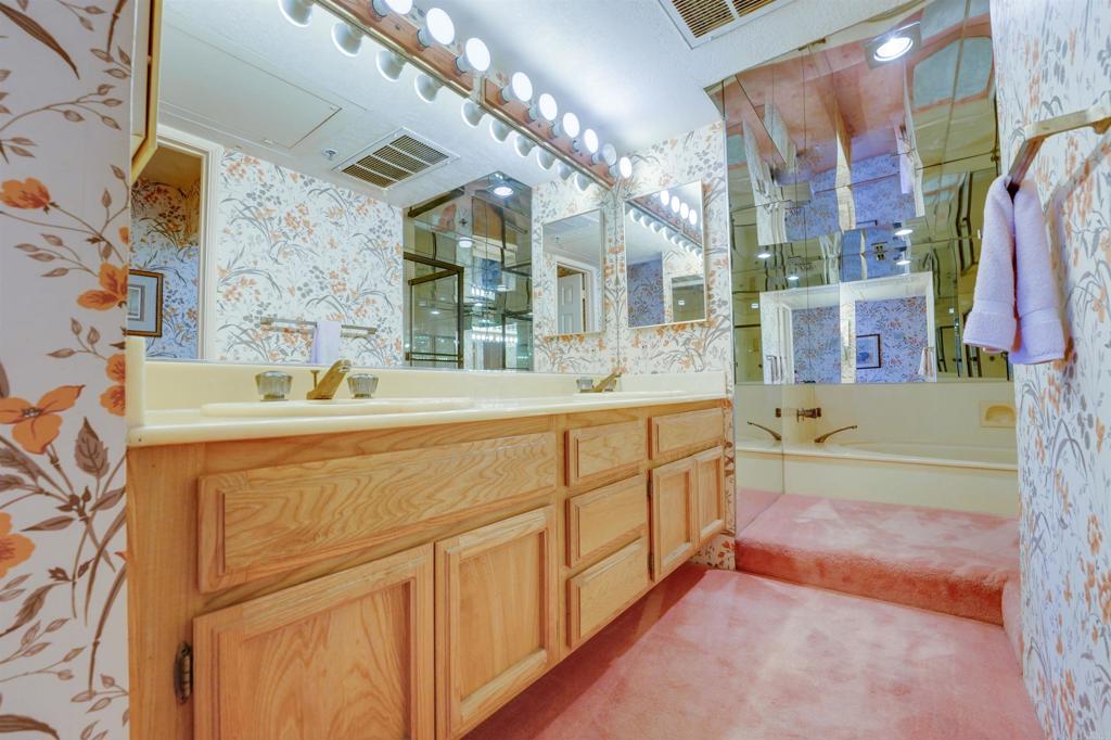 5665 Friars Road, Unit 254 San Diego, CA 92110 - Photo 37 of 43