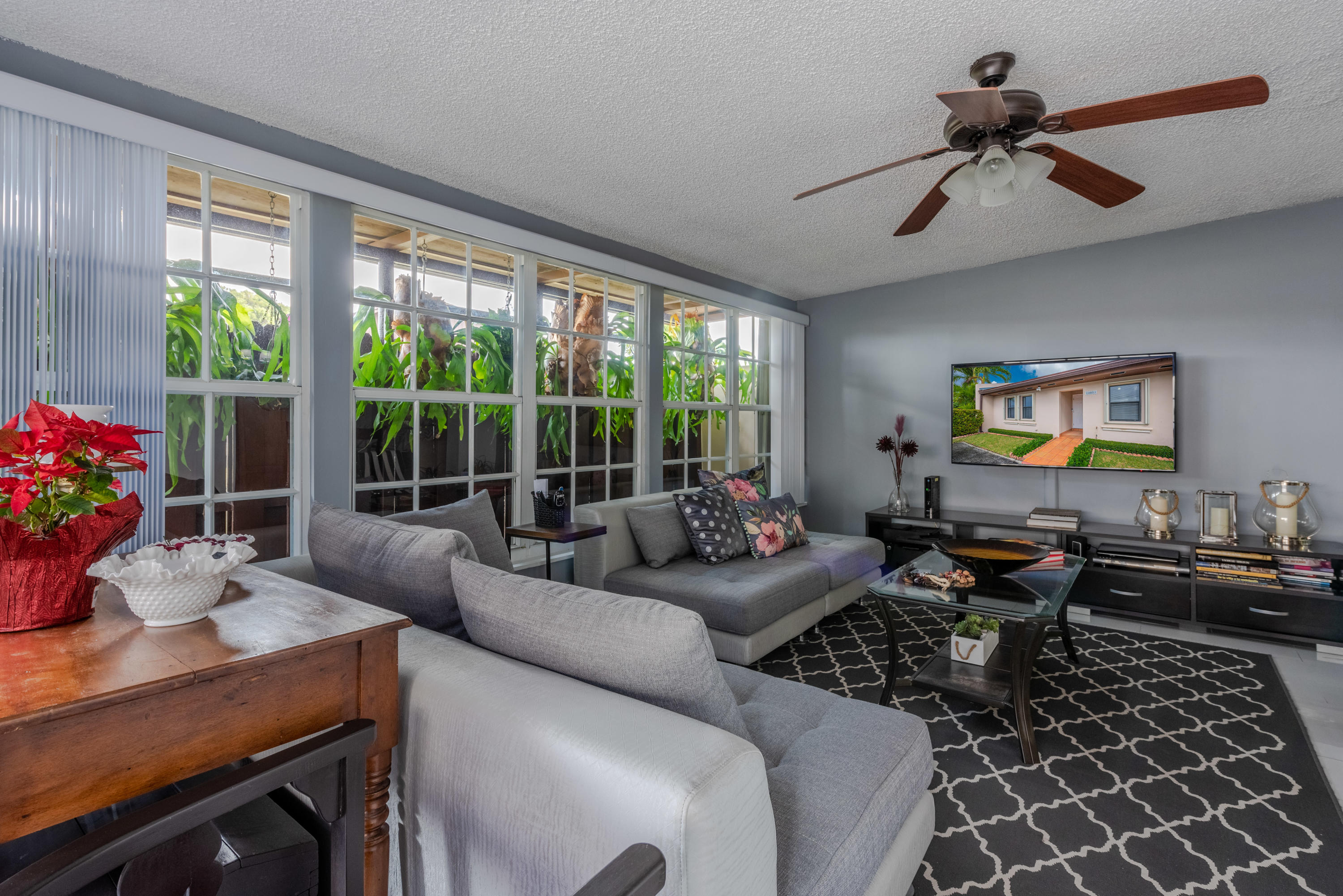 14053 Southwest 53rd Terrace Miami, FL 33175 - Photo 11 of 31 14053 SW 53 terrace Miami (12 of 32)