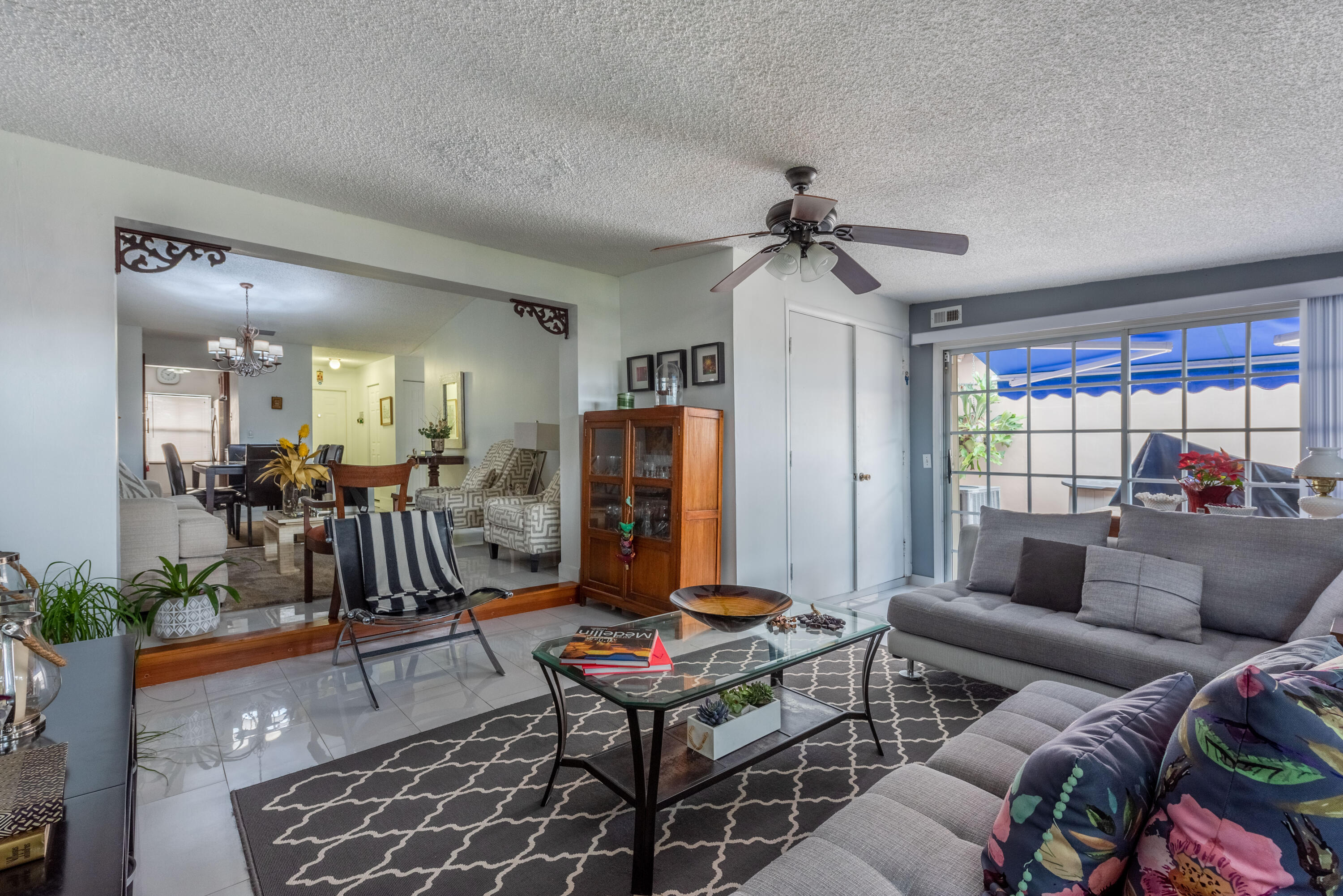 14053 Southwest 53rd Terrace Miami, FL 33175 - Photo 13 of 31 14053 SW 53 terrace Miami (14 of 32)