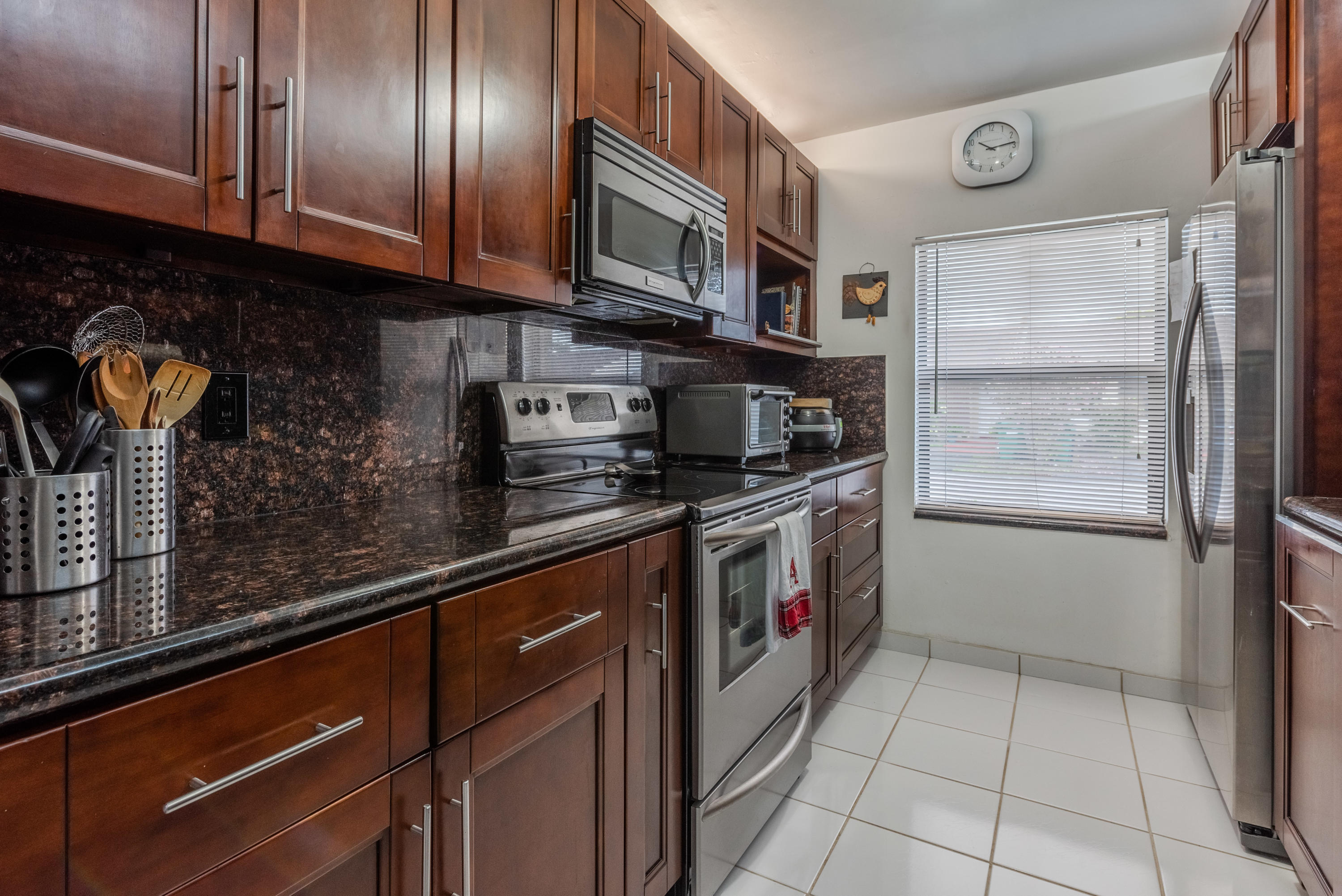 14053 Southwest 53rd Terrace Miami, FL 33175 - Photo 18 of 31 14053 SW 53 terrace Miami (19 of 32)