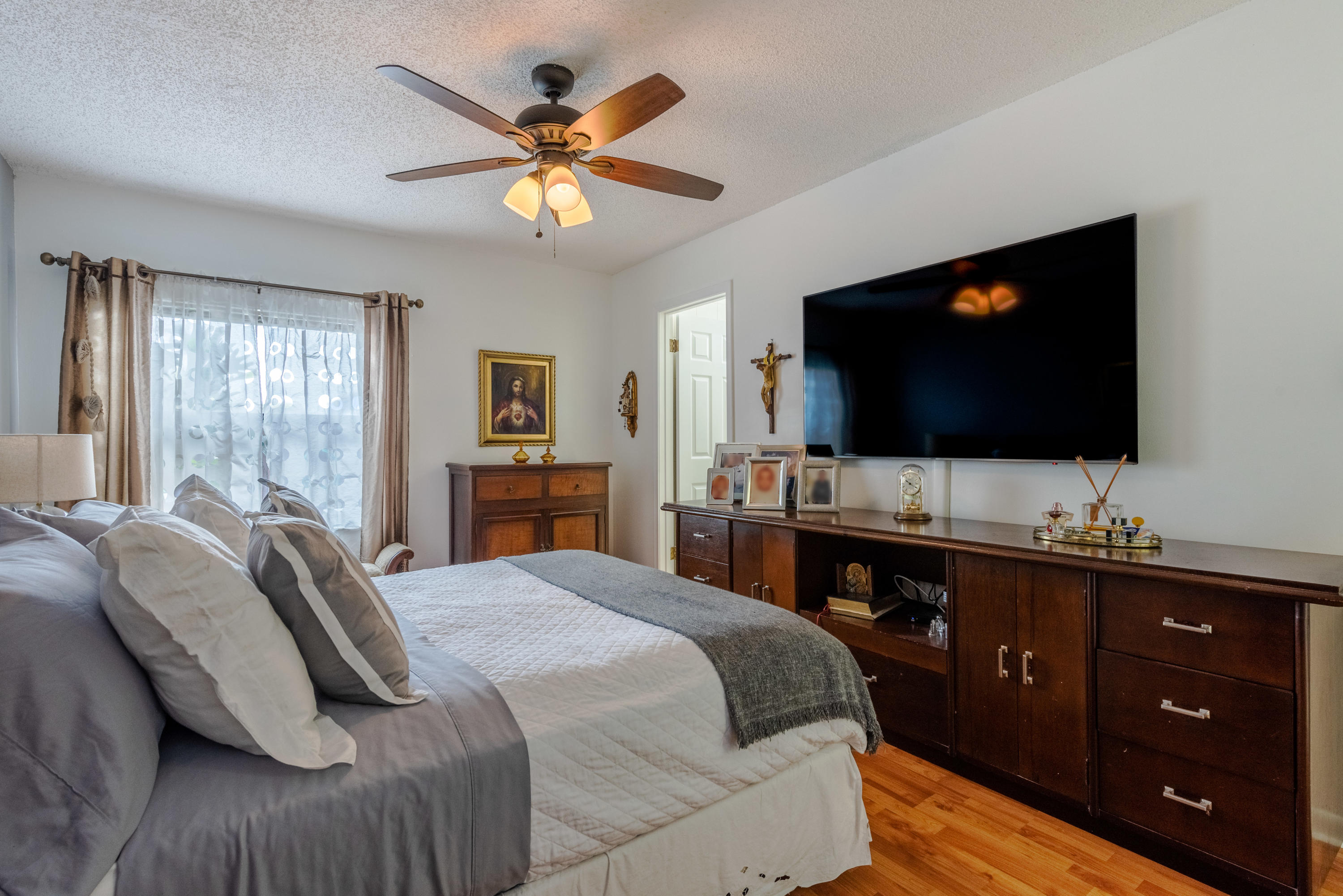 14053 Southwest 53rd Terrace Miami, FL 33175 - Photo 25 of 31 14053 SW 53 terrace Miami (26 of 32)
