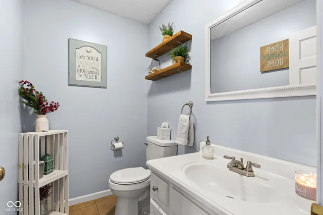 $299,900 | 1312 West Country Club Road, Connersville, IN 47331