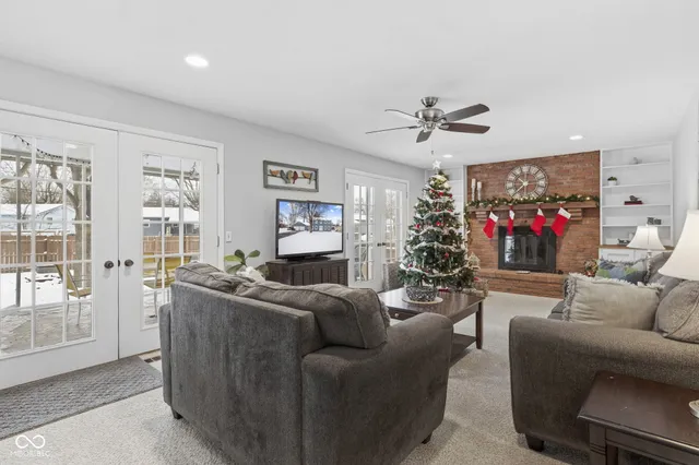 $299,900 | 1312 West Country Club Road, Connersville, IN 47331