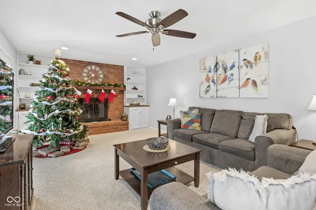 $299,900 | 1312 West Country Club Road, Connersville, IN 47331