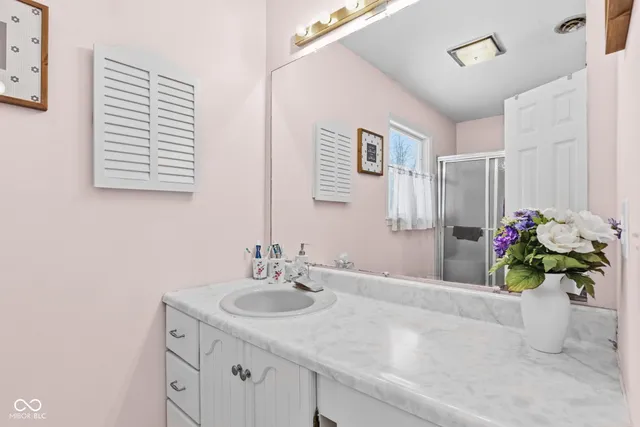 $299,900 | 1312 West Country Club Road, Connersville, IN 47331