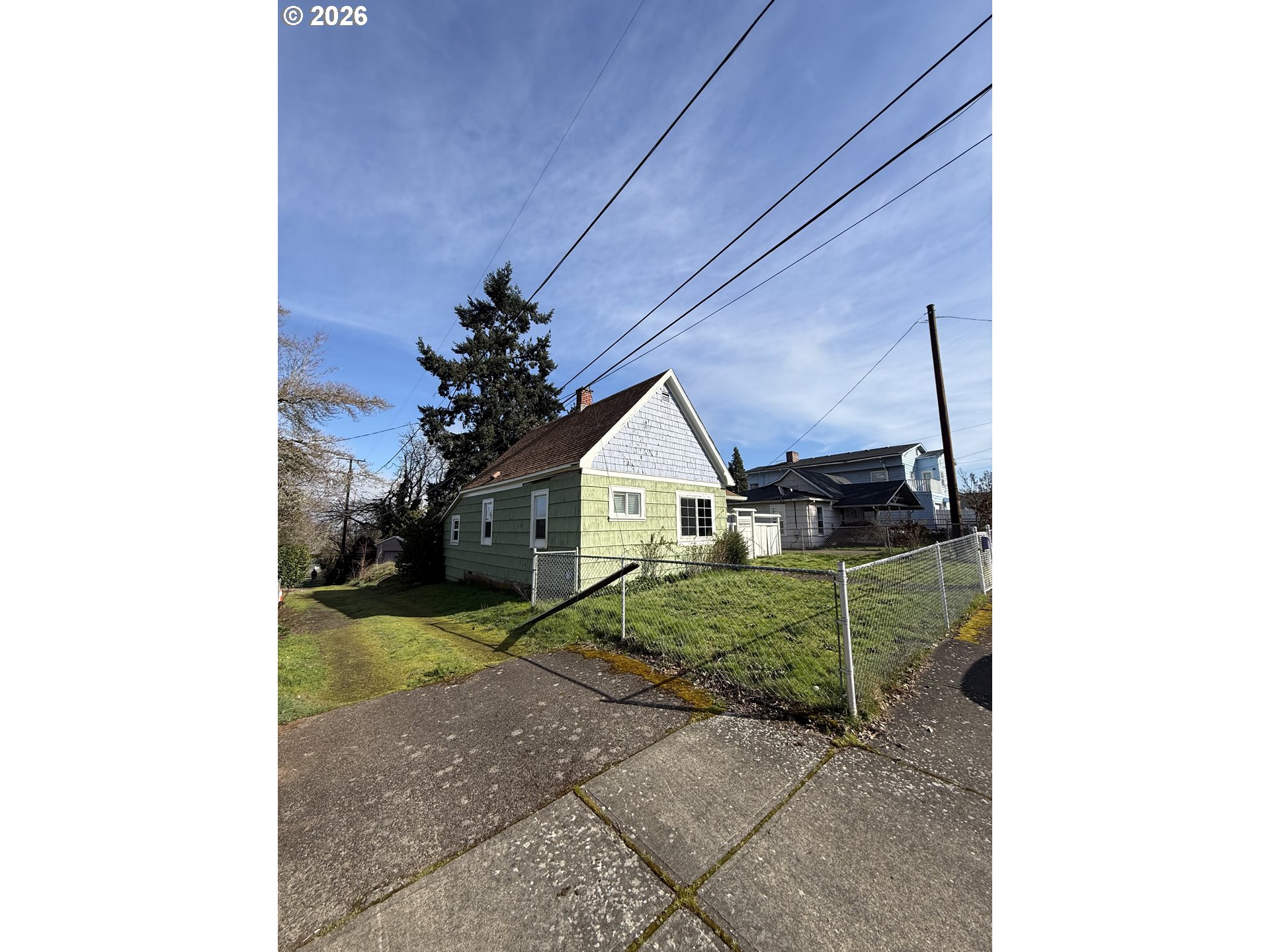 445 Wilson Street South Salem, OR 97302 - Photo 2 of 8