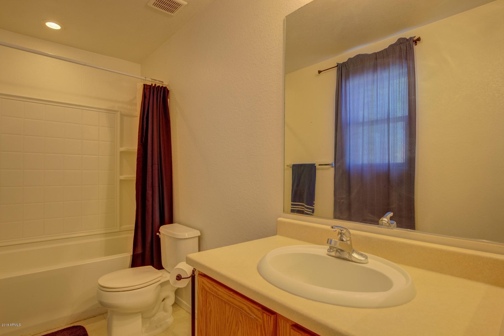 6331 West Beverly Road Laveen, AZ 85339 - Photo 14 of 20 Guest Bathroom