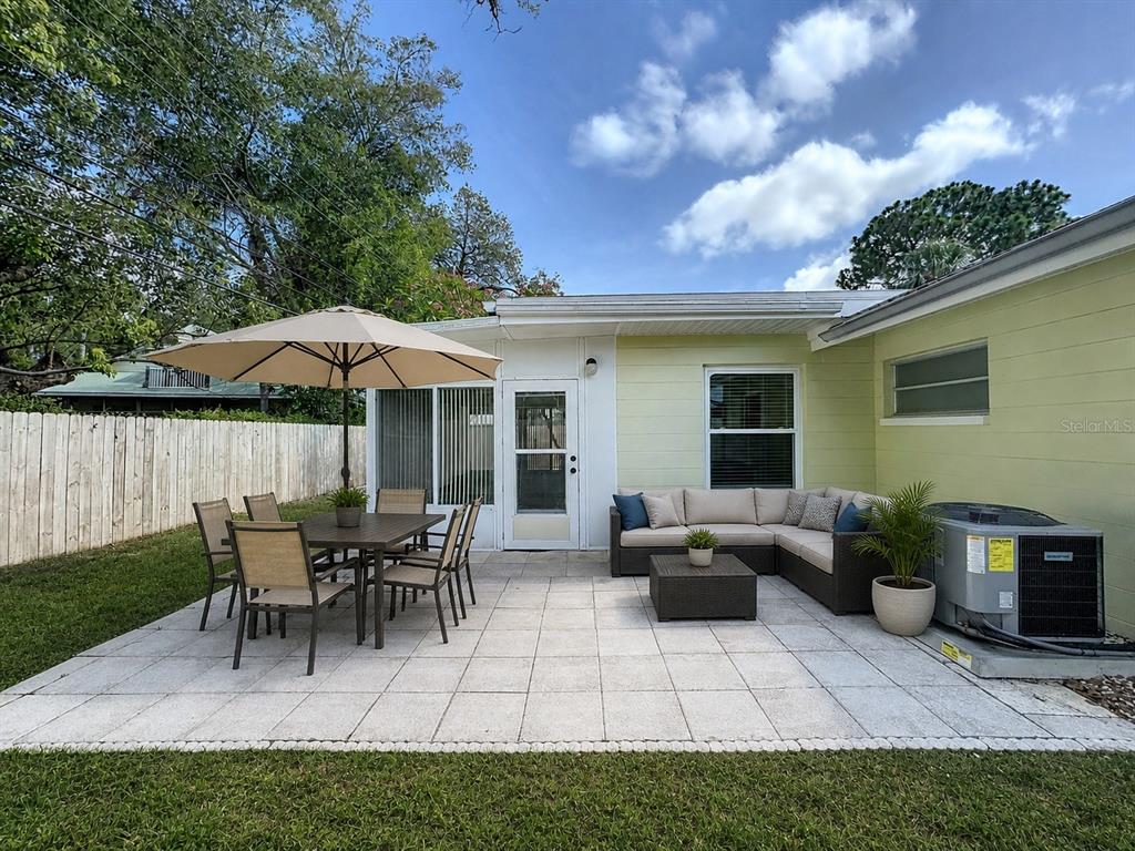 7610 117th Street Seminole, FL 33772 - Photo 4 of 64