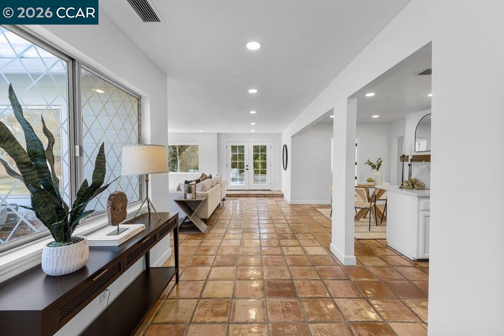 205 Castle Hill Ranch Road Walnut Creek, CA 94595 - Photo 4 of 53