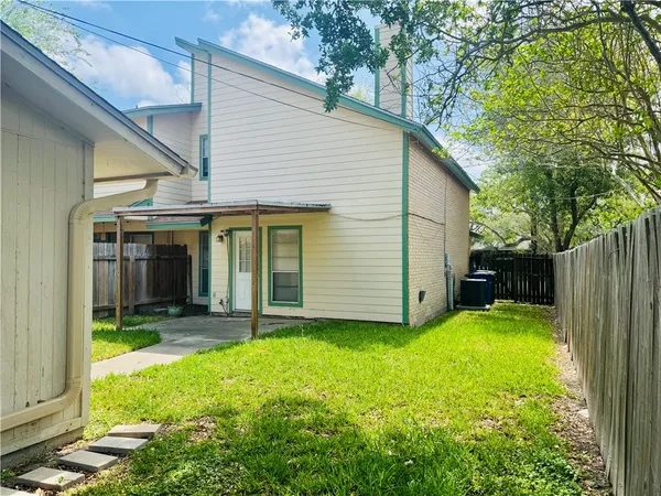$1,550 | 4618 Cedar Pass Drive, Unit 2A, Corpus Christi, TX 78413