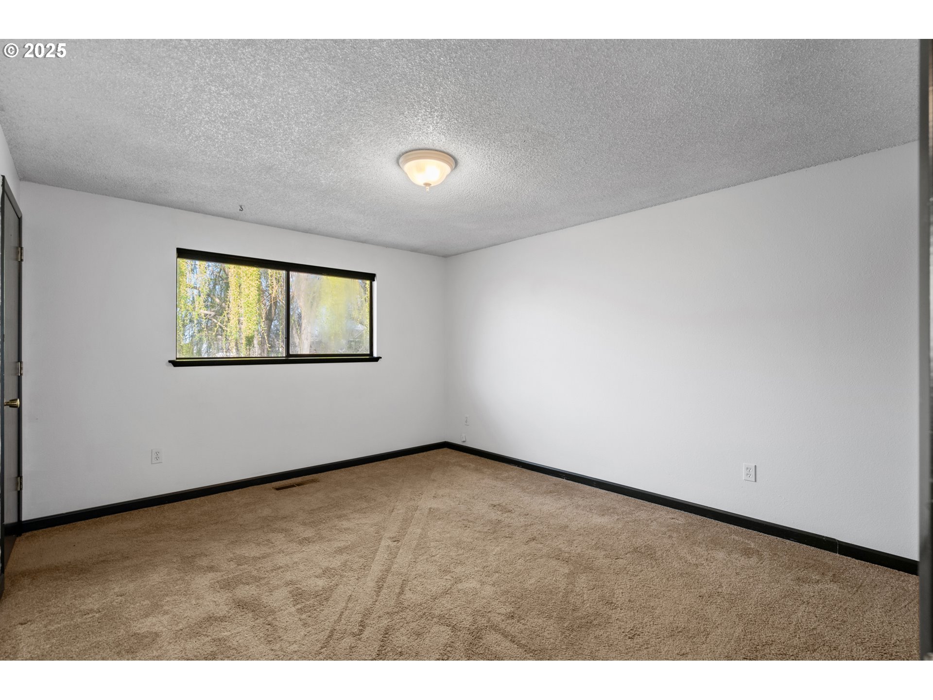 2205 Southwest Perkins Avenue Pendleton, OR 97801 - Photo 21 of 32
