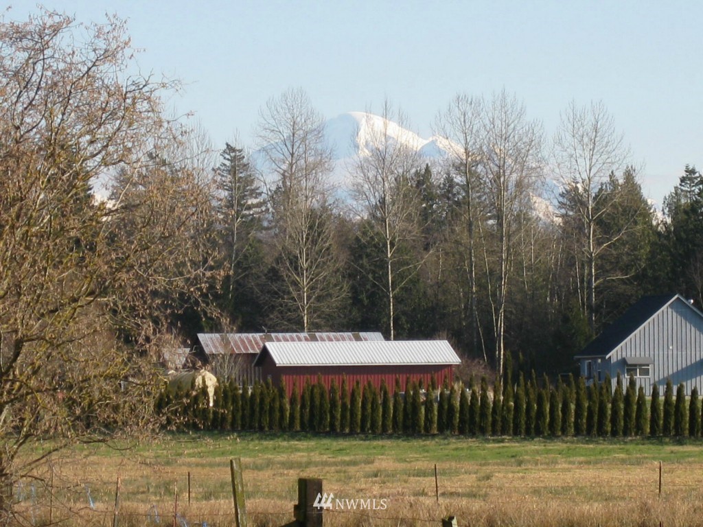 511 West Hemmi Road Bellingham, WA 98226 - Photo 5 of 15