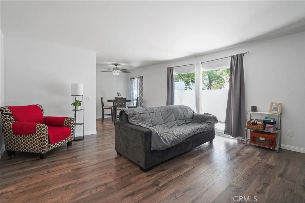 10331 Lindley Avenue Porter Ranch, CA 91326 - Photo 7 of 27