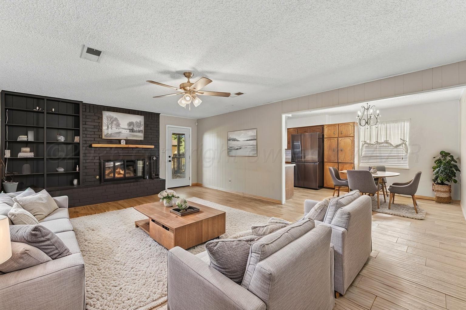 205 Houston Street Borger, TX 79007 - Photo 5 of 57 Living