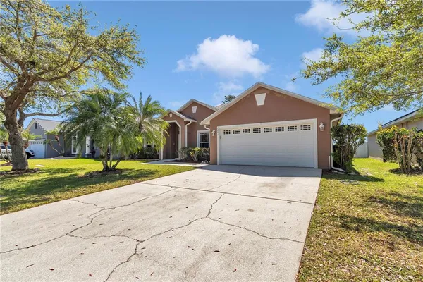 $399,000 | 1201 Creekview Court, St. Cloud, FL 34772