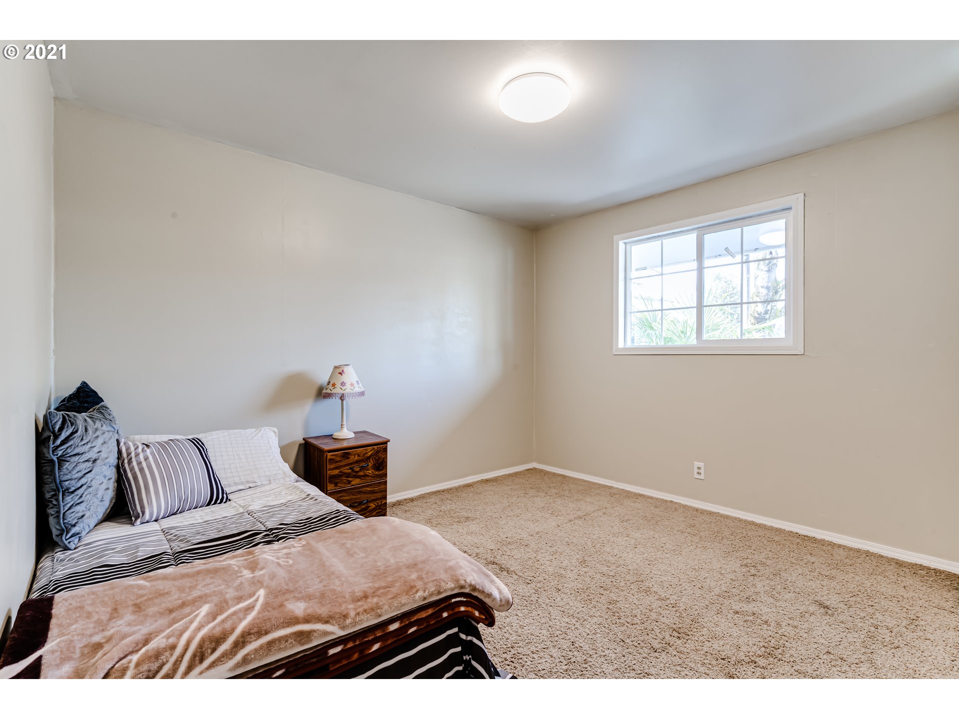 765 26th Place Springfield, OR 97477 - Photo 14 of 17