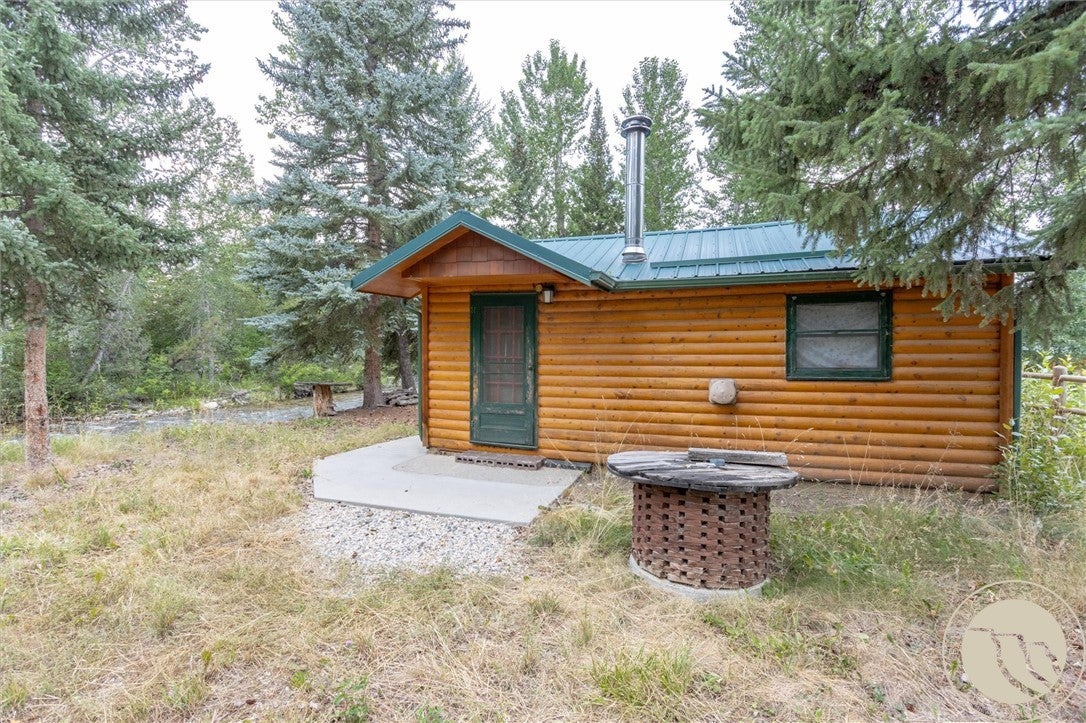 8 Rosebud Isle Road Fishtail, MT 59028 - Photo 1 of 33 Gallery Image 1