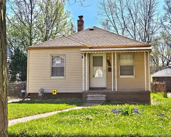 $60,000 | 19724 Elkhart Street, Harper Woods, MI 48225