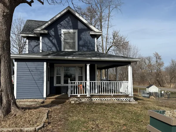 $150,000 | 352 4th Street North, Brownton, MN 55312