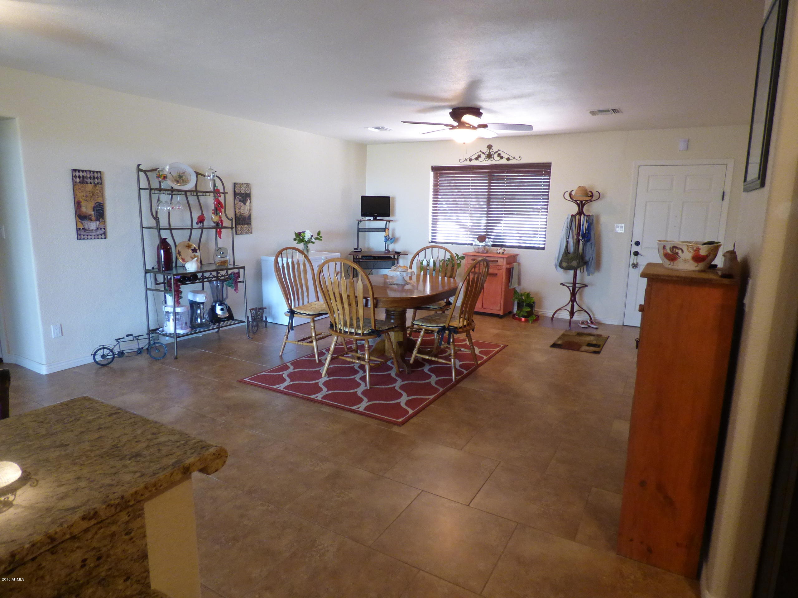 3380 North Prospectors Road Apache Junction, AZ 85119 - Photo 11 of 27 P1010288