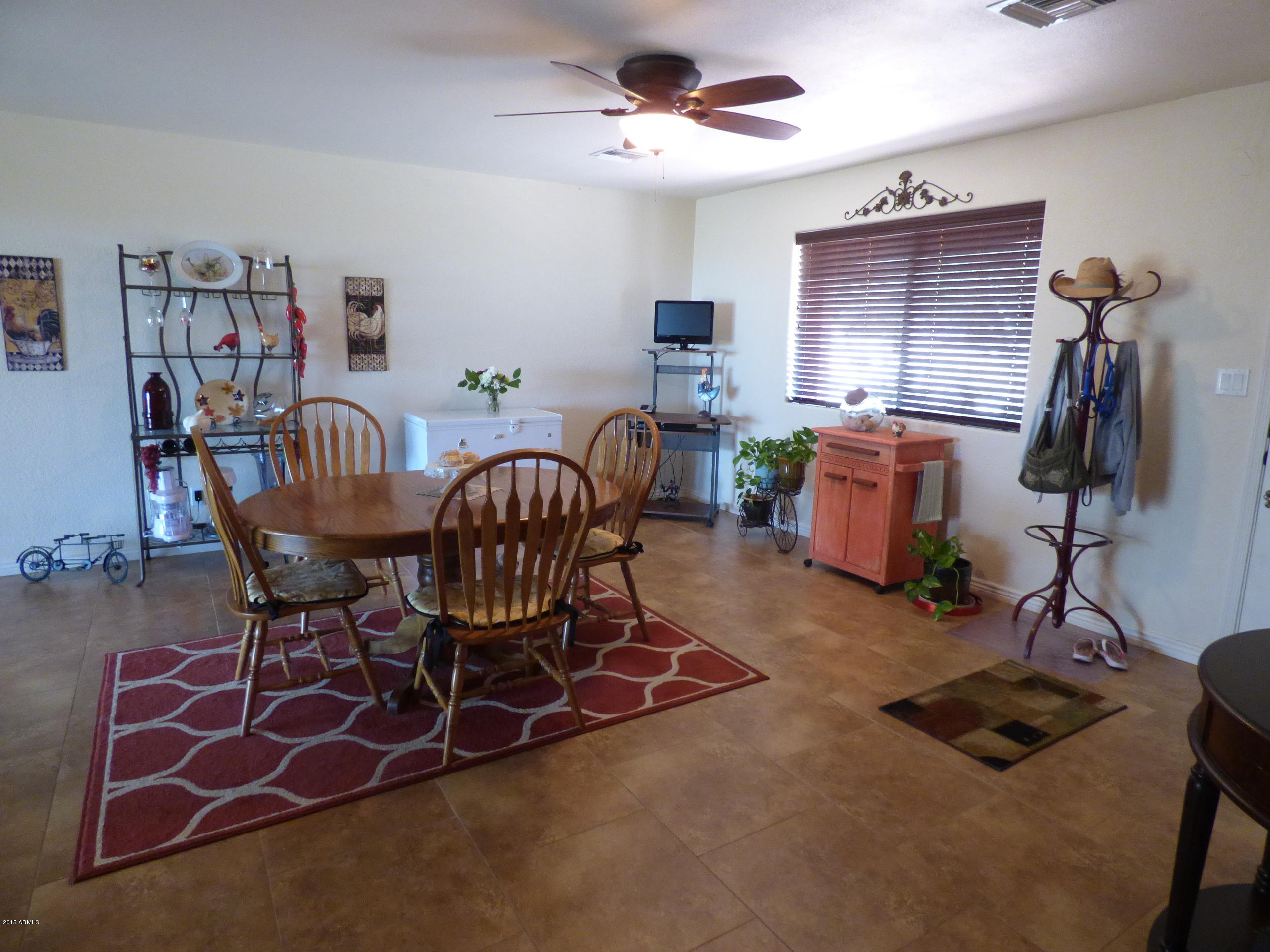 3380 North Prospectors Road Apache Junction, AZ 85119 - Photo 10 of 27 P1010287