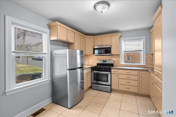 $3,500 | 38 Soundview Avenue, Unit B, Stamford, CT 06902