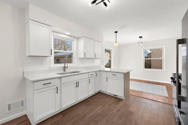 $199,000 | 1423 Roncevalles Avenue, Rockford, IL 61107