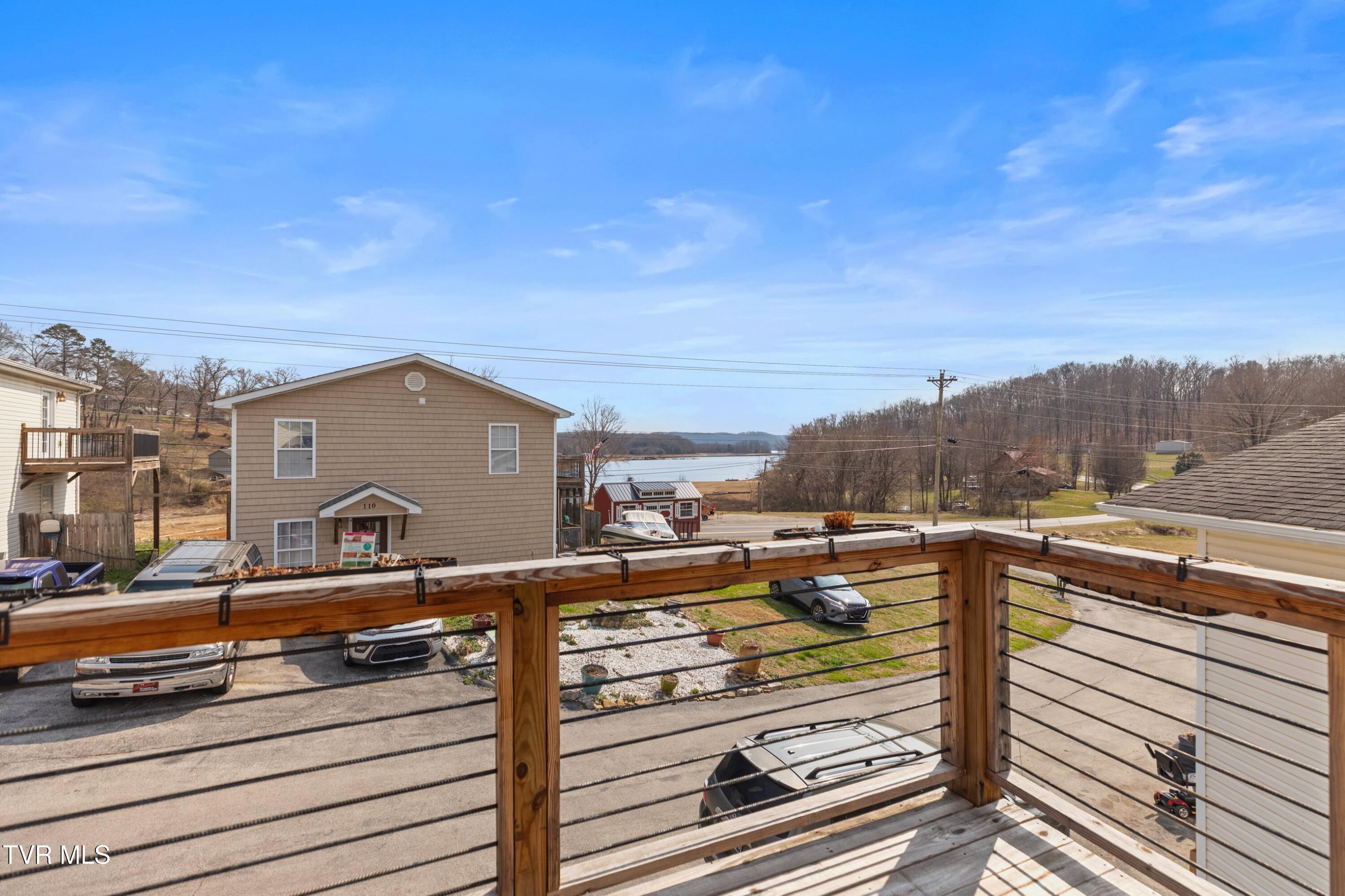 196 Roberts Ridge Rutledge, TN 37861 - Photo 10 of 39 025-196RobertsRidge-Rutledge-TN-37861-SM