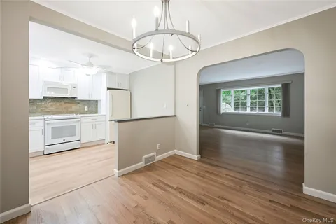 $775,000 | 12 Valley Circle, Miller Place, NY 11764