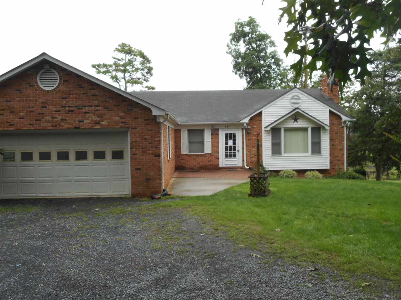 987 Leaksville Road Luray, VA 22835 - Photo 2 of 28 Gallery Image 2