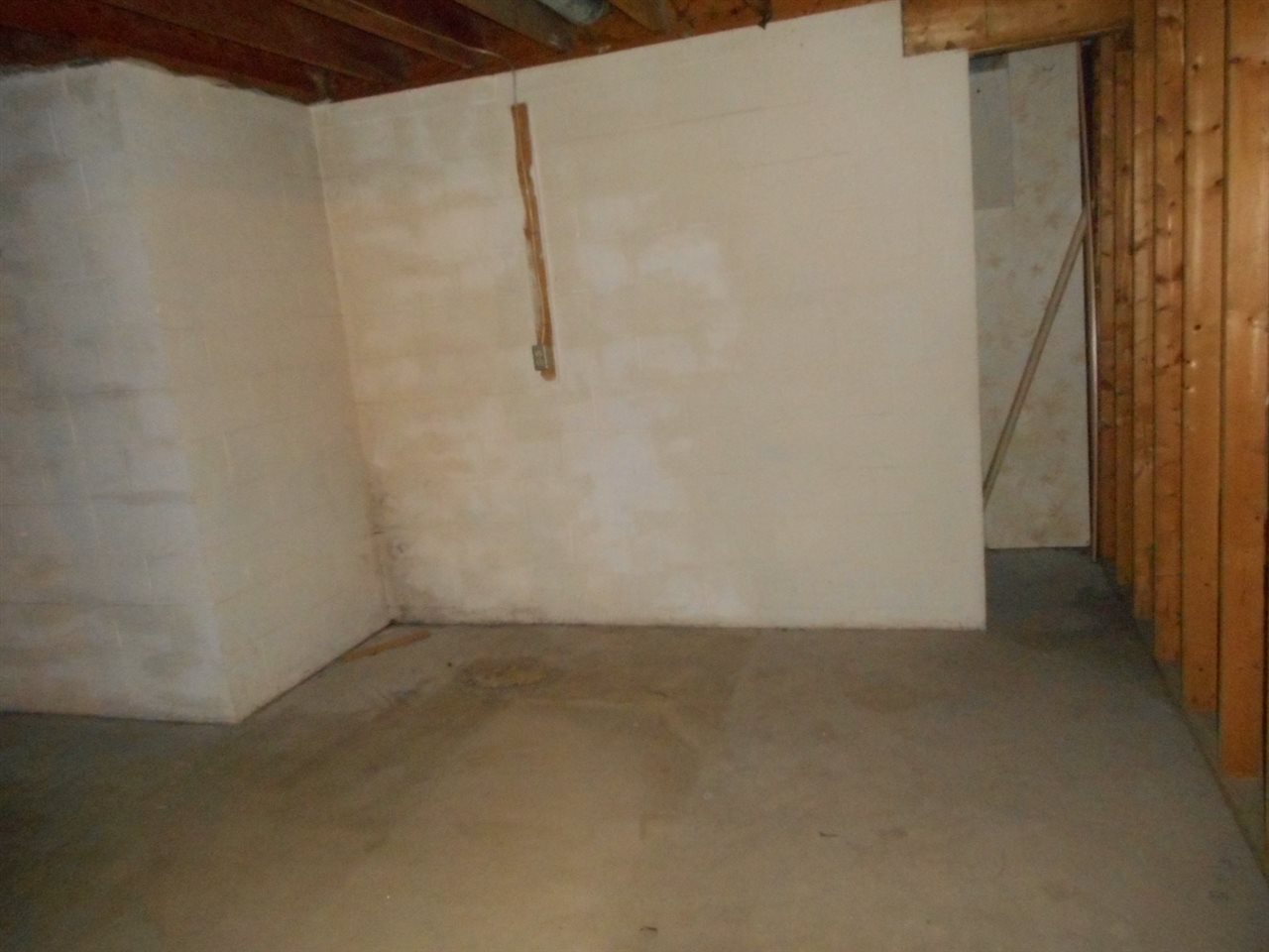 987 Leaksville Road Luray, VA 22835 - Photo 24 of 28 Gallery Image 24