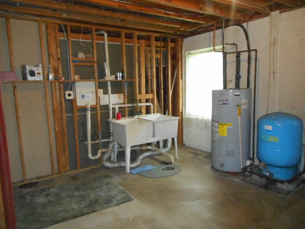 987 Leaksville Road Luray, VA 22835 - Photo 27 of 28 Gallery Image 27