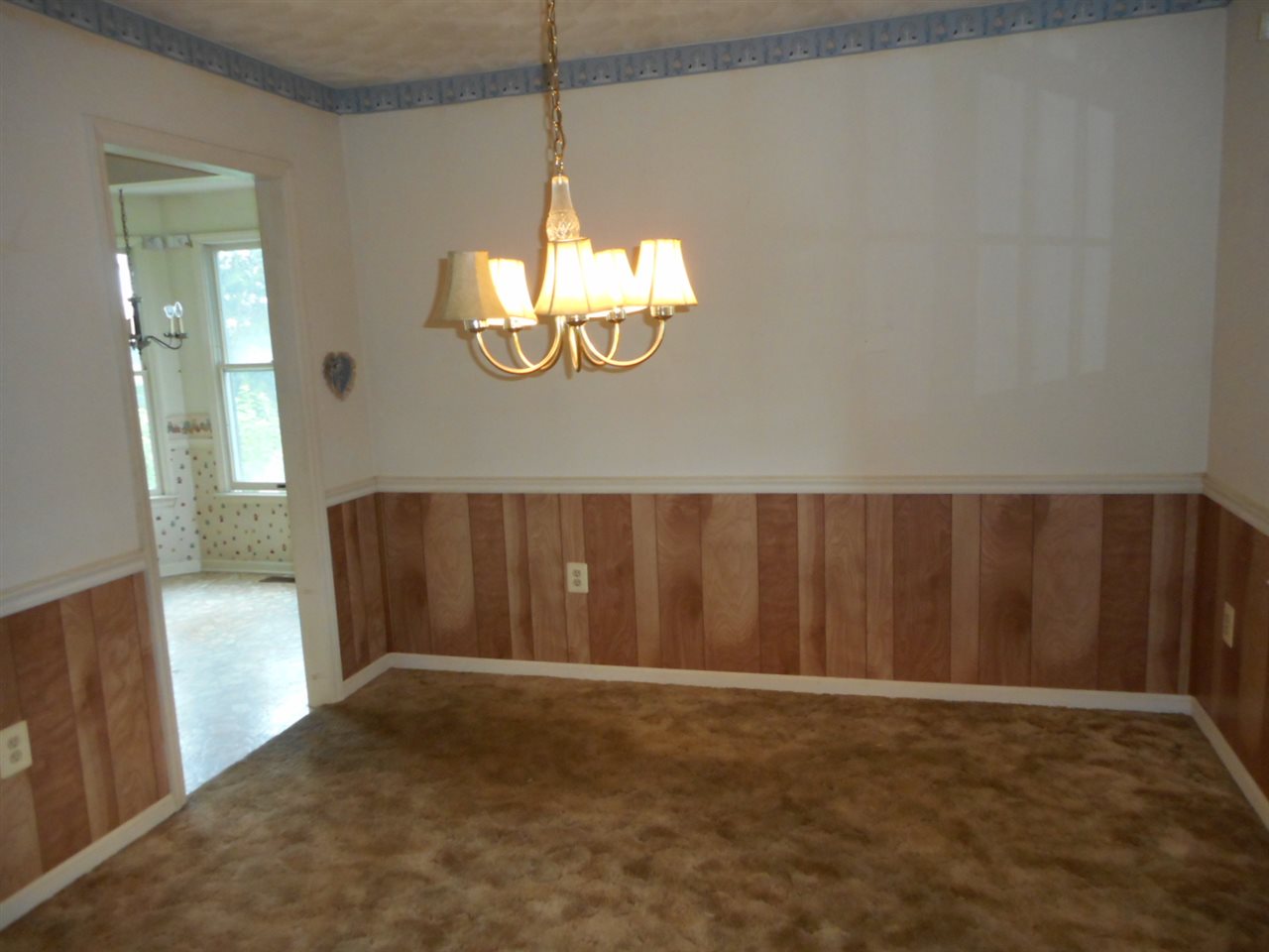 987 Leaksville Road Luray, VA 22835 - Photo 9 of 28 Gallery Image 9