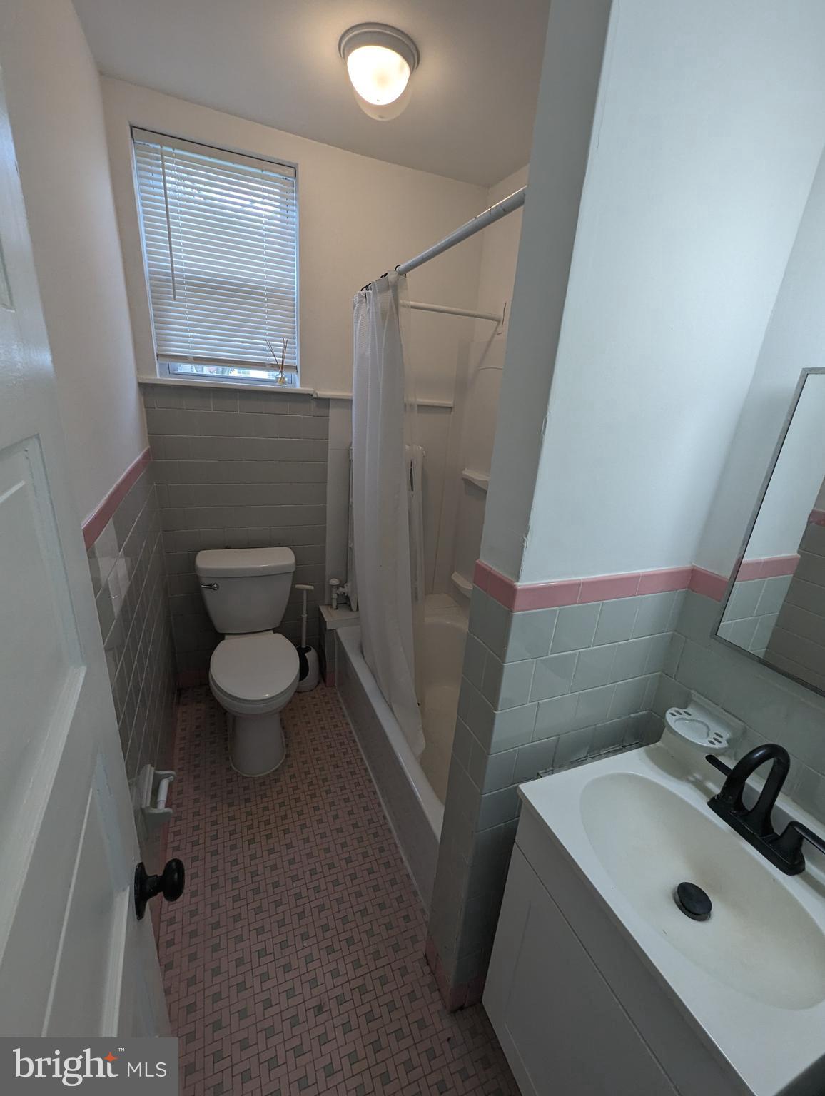 7120 Rising Sun Avenue Philadelphia, PA 19111 - Photo 7 of 17 Gallery Image 7