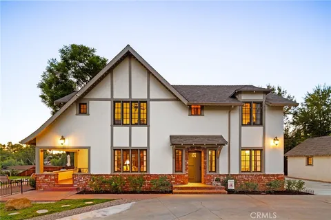 $999,000 | 2609 Carlton Place, Riverside, CA 92507