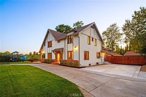 $999,000 | 2609 Carlton Place, Riverside, CA 92507