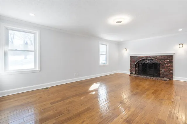 $1,025,000 | 4 Hilltop Drive, Hudson, NH 03051