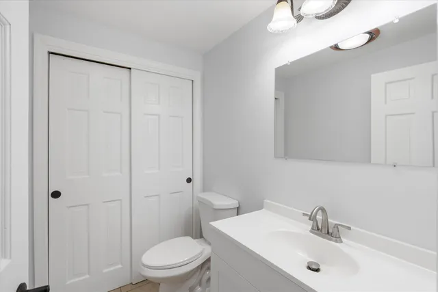 $1,025,000 | 4 Hilltop Drive, Hudson, NH 03051