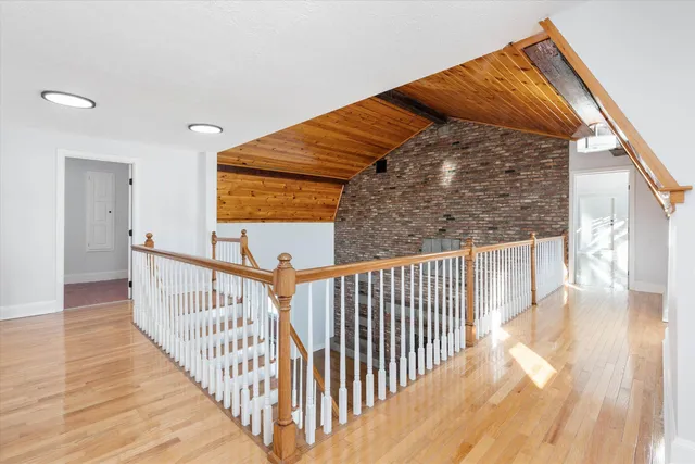 $1,025,000 | 4 Hilltop Drive, Hudson, NH 03051