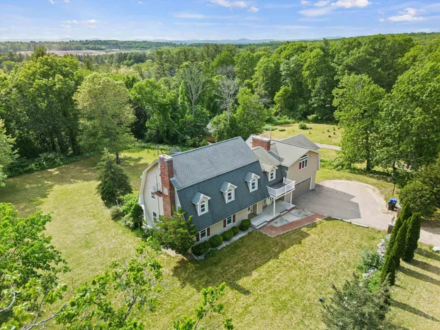 $1,025,000 | 4 Hilltop Drive, Hudson, NH 03051