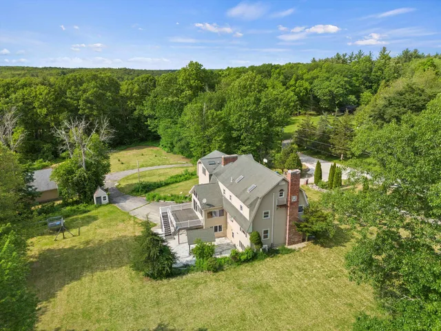 $1,025,000 | 4 Hilltop Drive, Hudson, NH 03051