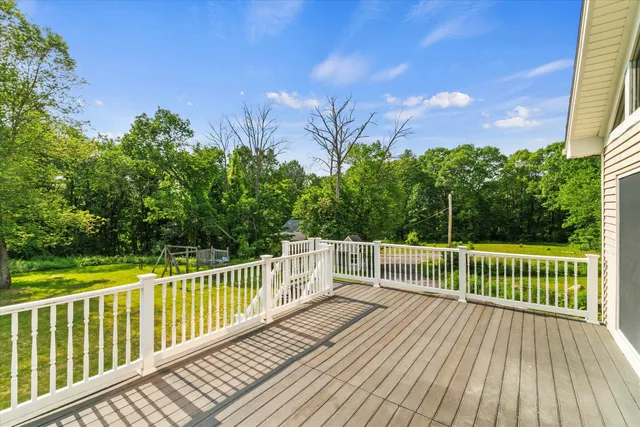 $1,025,000 | 4 Hilltop Drive, Hudson, NH 03051