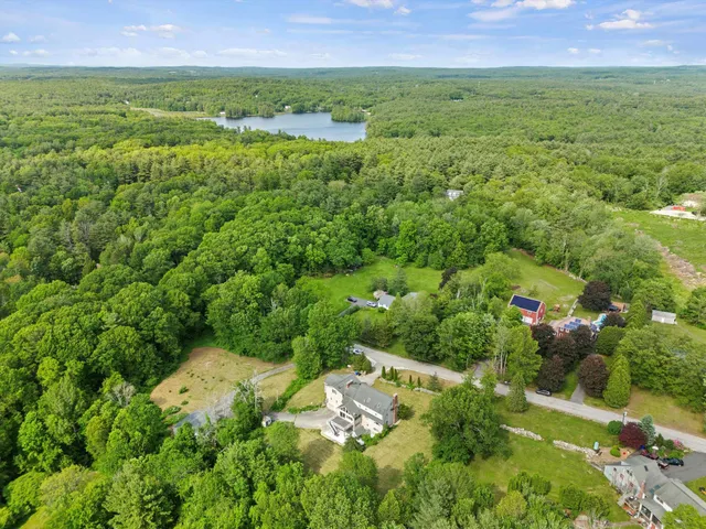 $1,025,000 | 4 Hilltop Drive, Hudson, NH 03051